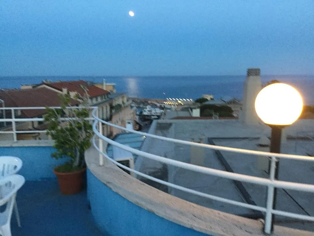 Hotel Belvedere Sanremo 3*,